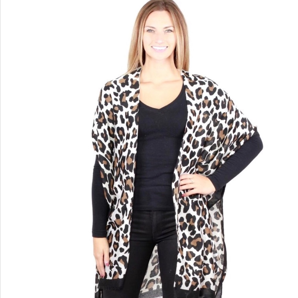 COPY - Cheetah print kimono.